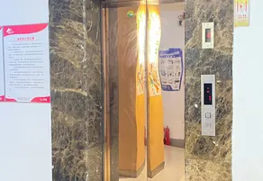 Huayi Collection Hotel (Shenyang Cemetery Street) - Image 2