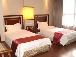 Golden Key International Hotel - Image 2