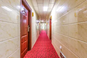 Shuanghai Business Hotel - Image 4