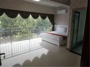 Echeng Hotel - Image 5