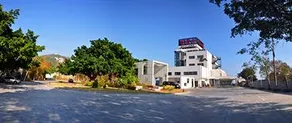 Xichong Yuerongwan Workers Resort - Image 2