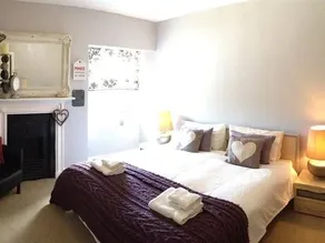 Eaton House - Image 4