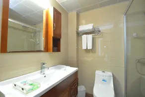 Guanjingtai Hotel - Image 4