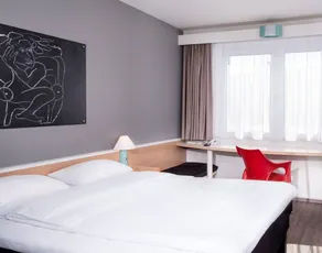 Ibis Hotel Berlin Airport Tegel - Image 4