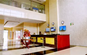 Greentree Alliance Shandong Yantai Laizhou Bus Station Hotel - Image 2