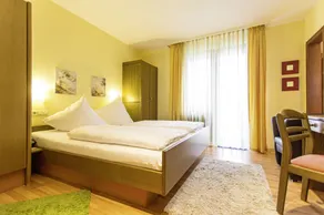 Hotel Kurparkblick - Image 5