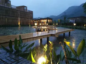 He Du Li Rice Paddy Hotel - Image 5