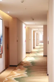Chenxi Holiday Hotel (Enshi Tujia Girl's Town Nine Square Shopping Center) - Image 5