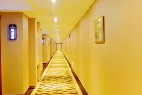 Phoenix Business Hotel - Image 2