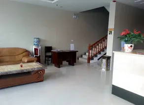Junyi Business Hotel - Image 4