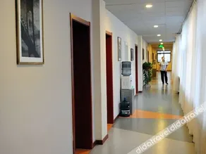 Huilai Business Express Hotel - Image 4