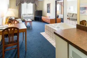 Quality Inn Lakeville North - Image 4