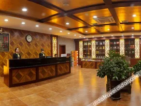 19 Street Hotel - Image 4
