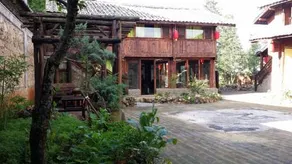 Yueshengmo Courtyard - Image 4