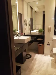 Jinling Hotel Beijing - Image 3