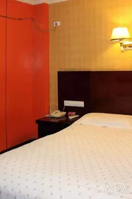 Jingling Hotel - Image 5