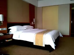 Bayview Hotel (Dongguan Guomao Center Xiping West Station) - Image 5