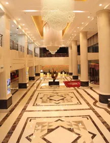 Wanfeng Grand Hotel - Image 2