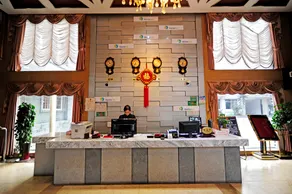 9 Lian Express Hotel - Image 5