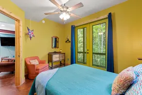 Woodstock Manor - Image 1