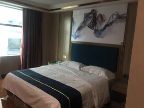 Simply Hotel - Image 2