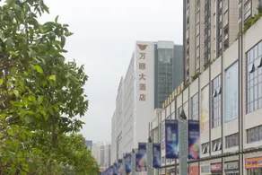 Winning Hotel - Image 4