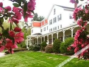 Winter Clove Inn - Image 2