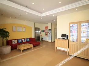 Home Inn (Zhaoyuan Fuqian Square Zhenhua) - Image 2