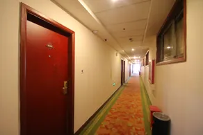 GreenTree Inn Shanghai Minhang Jiaoda Dongchuan Road Shell Hotel - Image 5