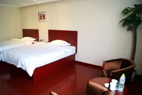 GreenTree Alliance ShangHai WanDa SongJiang University Town Metro Station Hotel - Image 4