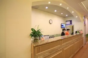 Home Inn Chongqing Jiefangbei Hongyadong - Image 5