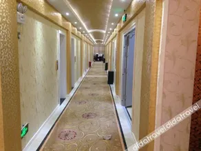 Yixin Business Hotel - Image 4