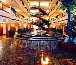 Zhongshan Sunshine Holiday Hotel (Zhongshan Pedestrian Street Branch) - Image 5