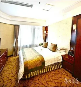 Celebrity Hotel - Image 5