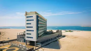 Sea Point Hotel - Image 4