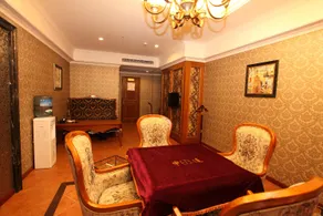 Eiffel Hotel Dazhu - Image 5