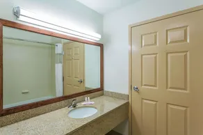 Baymont Inn & Suites Houma - Image 5