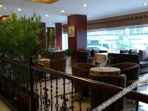 Huixin Holiday Hotel - Image 3