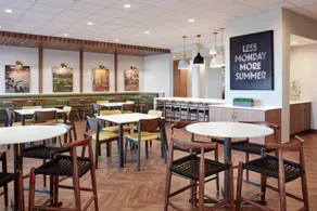 Fairfield Inn & Suites by Marriott Middletown - Image 4