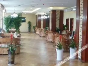 Yijia Xinyue Hotel - Image 3