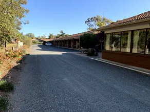 Kingswood Motel - Image 3