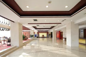 Zhenbao Holiday Hotel (Nanjing Olympic Sports Center) - Image 2