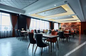 Kim Kardashian Hotel - Image 3