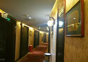 Nvshu Hotel - Image 4