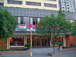 Oriental Pearl Grand Hotel - Image 2