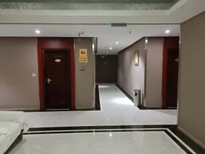 Xingan Guangtian Hotel - Image 2