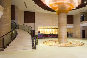 Huaqiao Dongfang Hotel - Image 3