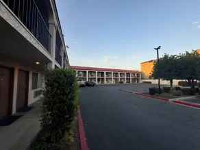 Casa Blanca Hotel - Azusa, Los Angeles - Image 3