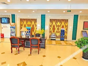 Haotian Holiday Hotel Beijing - Image 4