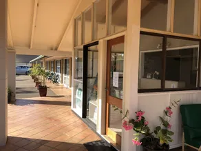 Colonial Palms Motel - Image 2